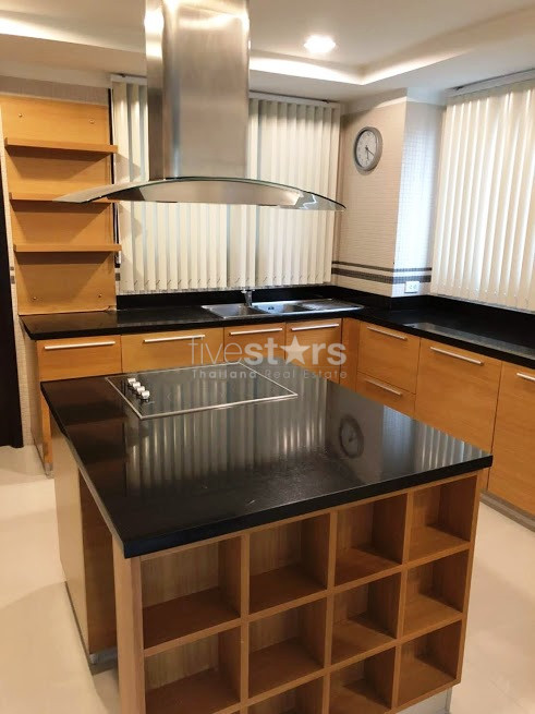 3 bedroom spacious condo for sale on Sathorn, photo 6