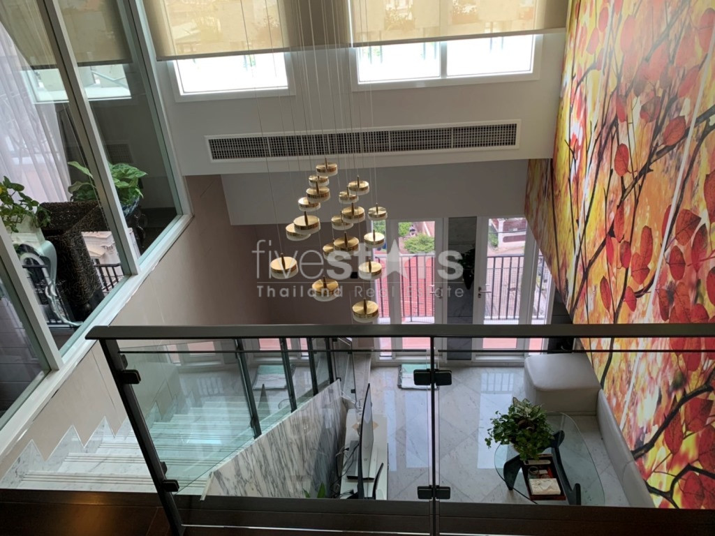 3 bedroom duplex condo for sale on Yen Akat Sathorn, photo 3