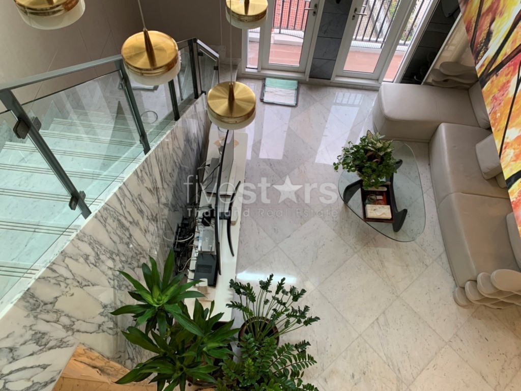 3 bedroom duplex condo for sale on Yen Akat Sathorn, photo 2
