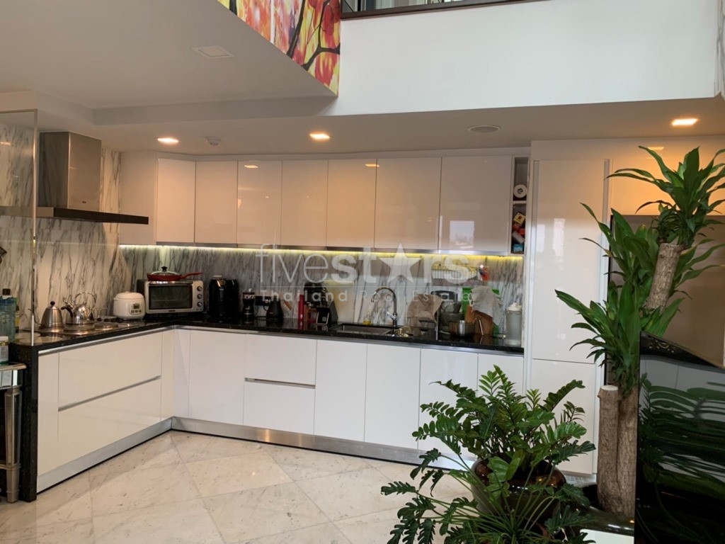3 bedroom duplex condo for sale on Yen Akat Sathorn, photo 8