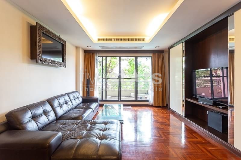 3 chambres à louer à Soi Yen Arkard, MRT Lumpini