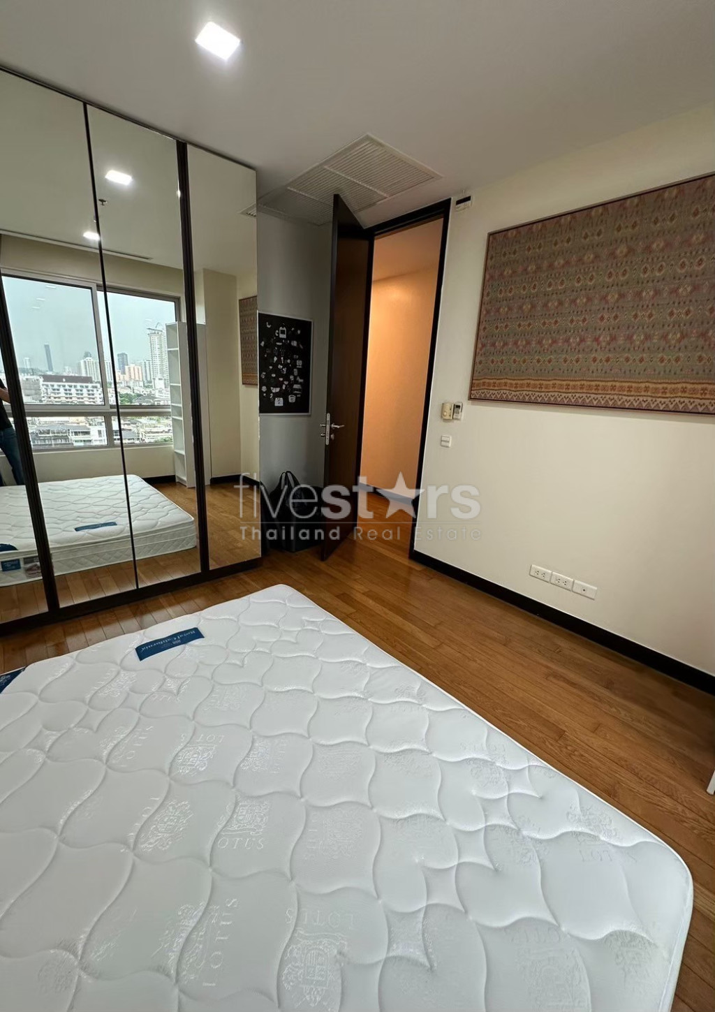 Appartement de 3 chambres à Louer à Sathorn, Yennakart, photo 13