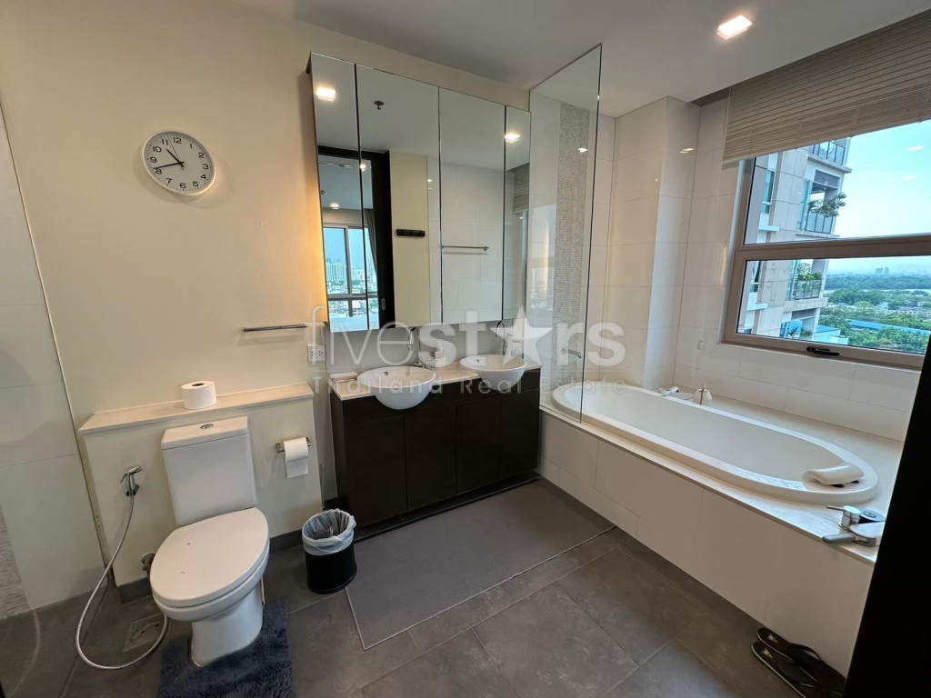 Appartement de 3 chambres à Louer à Sathorn, Yennakart, photo 16