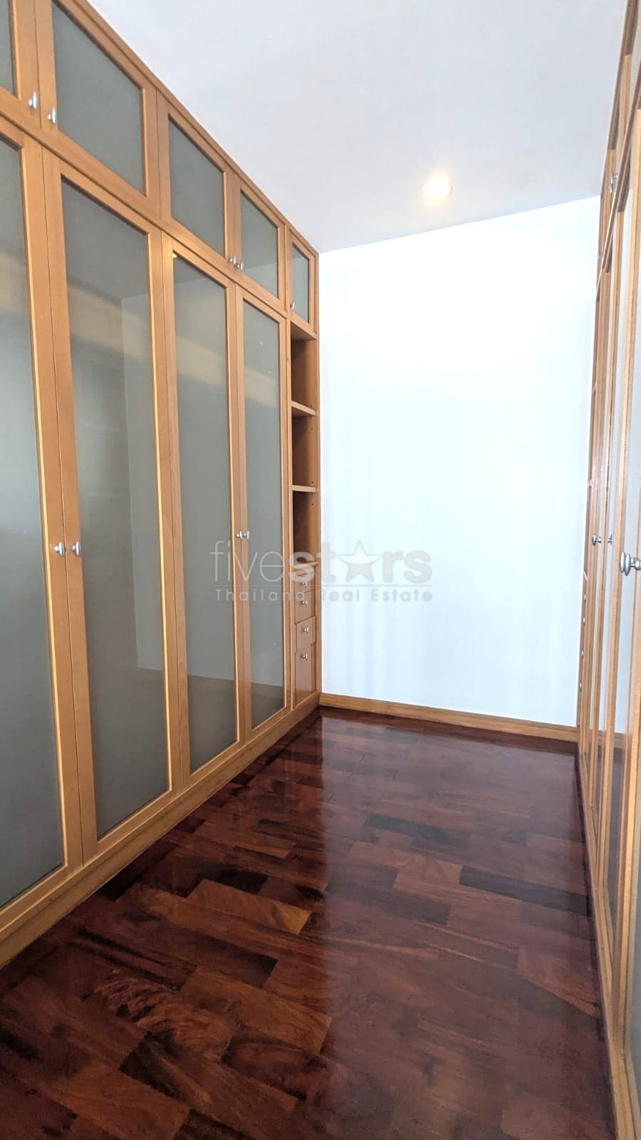 Appartement 2 chambres à louer sur Sathorn, proche MRT Lumpini, photo 12