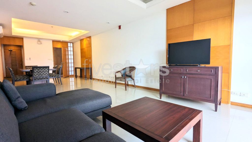 Appartement 2 chambres à louer sur Sathorn, proche MRT Lumpini, photo 3