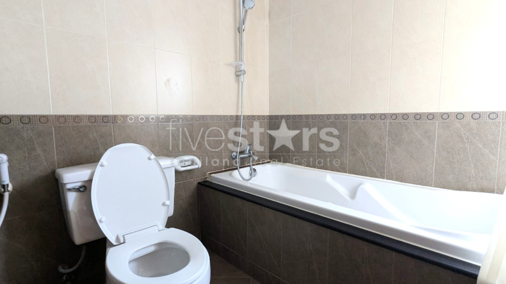 Appartement 2 chambres à louer sur Sathorn, proche MRT Lumpini, photo 14