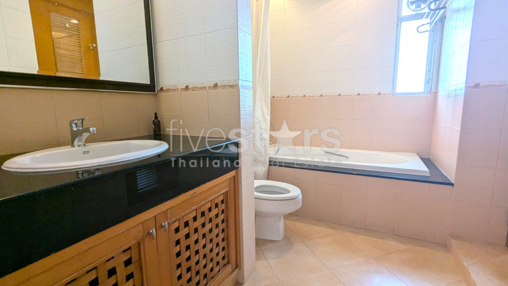 Appartement 2 chambres à louer sur Sathorn, proche MRT Lumpini, photo 15
