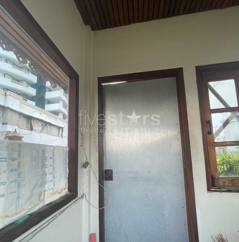Immeuble commercial de 5 chambres à vendre sur Yen Akat Road, photo 13