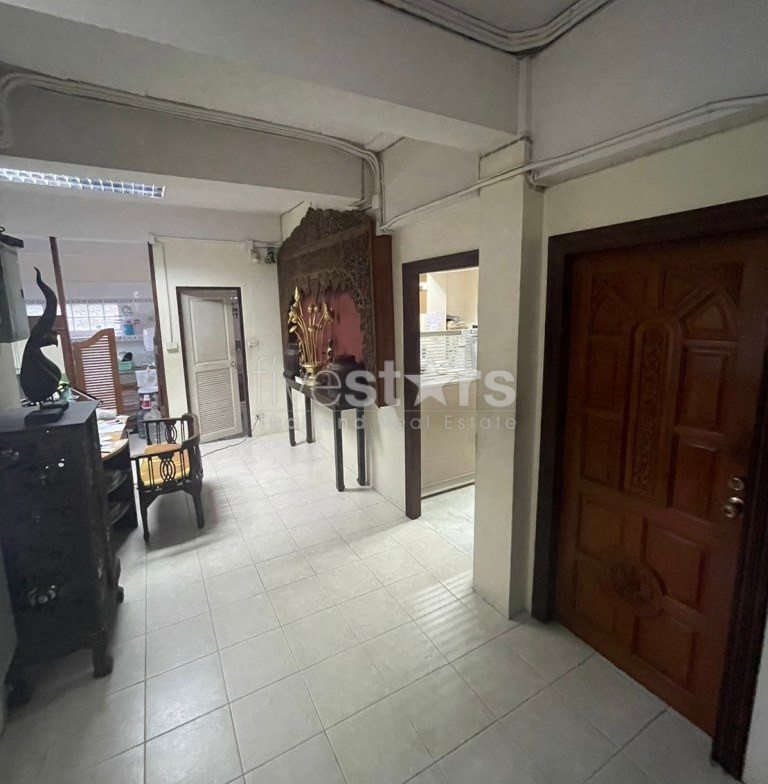 Immeuble commercial de 5 chambres à vendre sur Yen Akat Road, photo 17