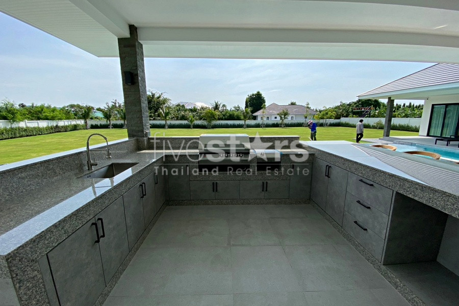 Modern 4 Bed Pool Villa on Private Project For Sale with 2.1 Rai, photo 10