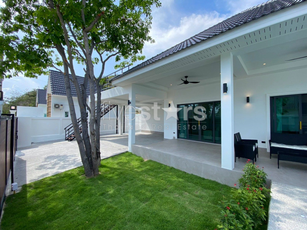 View Till Khao – Modern 3-Bedroom Pool Villa with Rooftop Terrace, photo 5