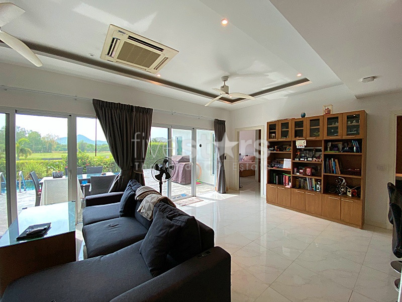 Golf Course 2.5 Bed Pool Villa For Sale on Black Mountain Golf Club, photo 14