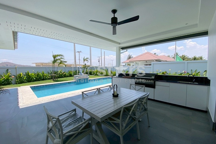Spacious 3-Bedroom Modern Pool Villa in Hua Hin – Signature Plus | From THB 9,080,000, photo 5