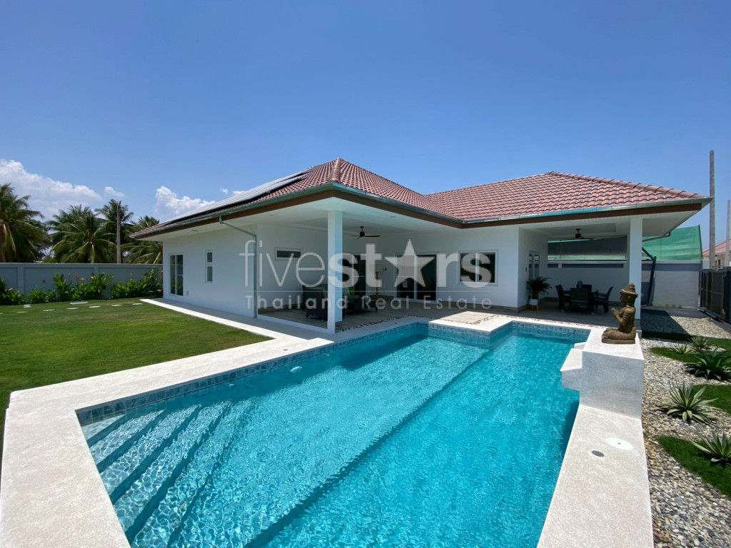 Modern 3-Bedroom Pool Villa with Solar Power in Hua Hin – Deluxe Plus | From THB 8,350,000
