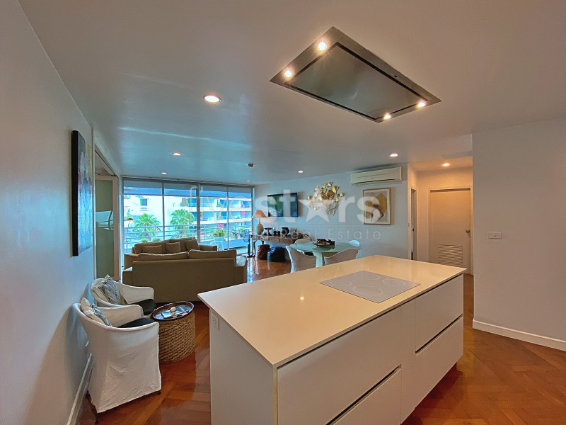 Beachfront 2-Bedroom Condo for Sale at Baan Chaitalay, Hua Hin – Walk to Bluport & Cicada Market, photo 13
