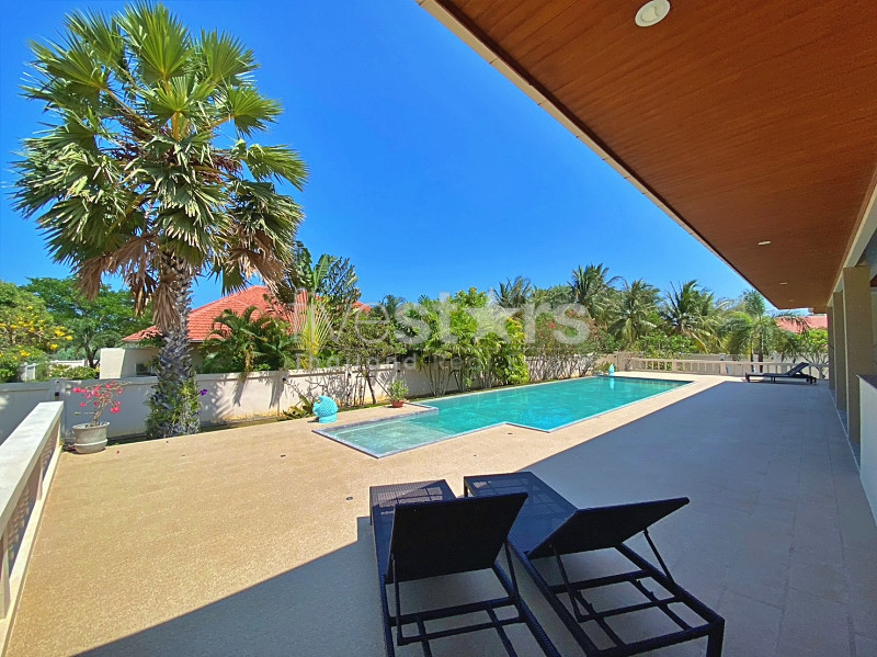 Elegant Thai-Bali Pool Villa for Sale Near Khao Kalok Beach, photo 3