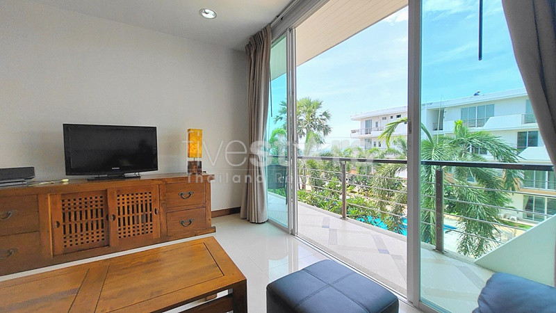Spacious 2 Bed Sea View Condo For Sale KM Beach Paknampran, photo 9