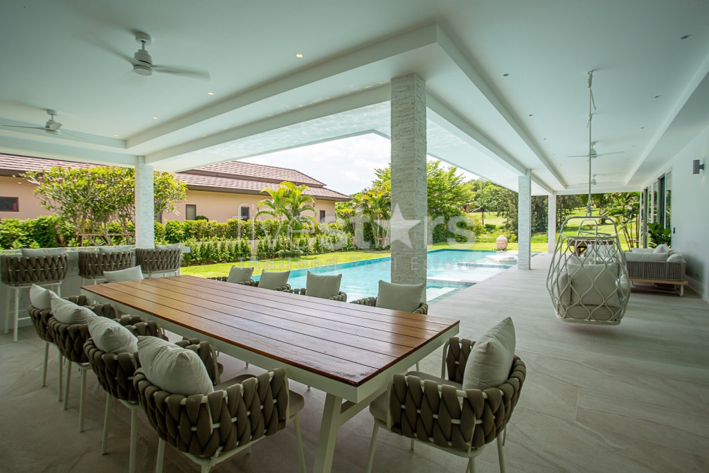 Luxurious 4-Bedroom Pool Villa for Sale on Palm Hills Golf Course, photo 6