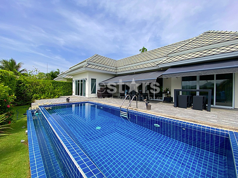 Golf Course 2.5 Bed Pool Villa For Sale on Black Mountain Golf Club, photo 4