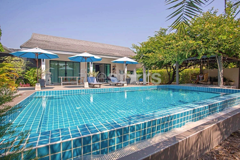 Spacious 3-Bedroom Pool Villa with Expansive Tropical Garden in Hua Hin’s Bor Fai Area, photo 2