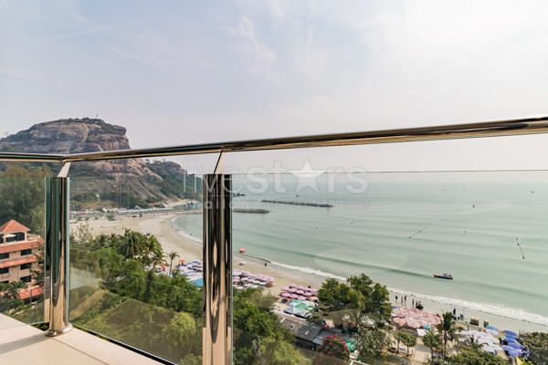 Beachfront 1 Bedroom Condo, photo 9