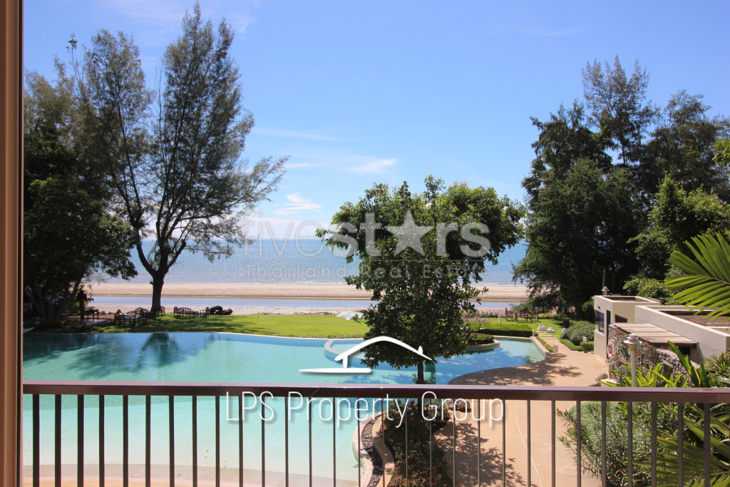 Amazing 4 Bed, Absolute Beachfront Condo in Khoa Tao