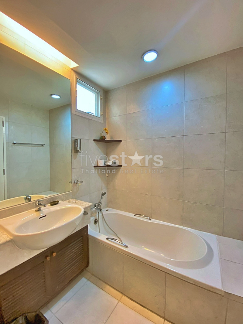 Stunning 2-Bedroom Condo with Pool View at Baan Saen Ploen Hua Hin | 9.9M Baht, photo 13