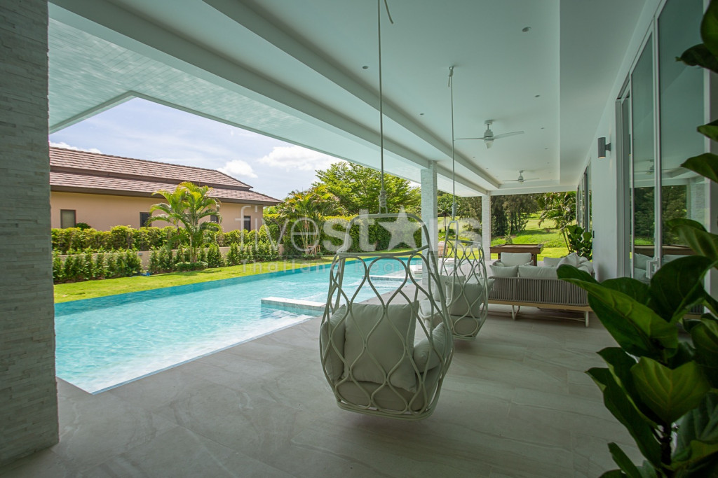 Luxurious 4-Bedroom Pool Villa for Sale on Palm Hills Golf Course, photo 5