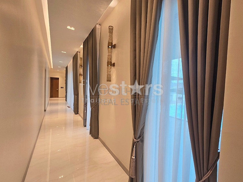 Modern 3-Bedroom L-Shaped Villa with Golf Course Views at Palm Hills, photo 15