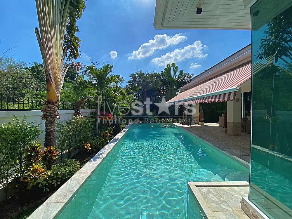 Modern 3 Bed 2 Bath Private Pool Villa For Sale in Woodlands Residence, photo 10