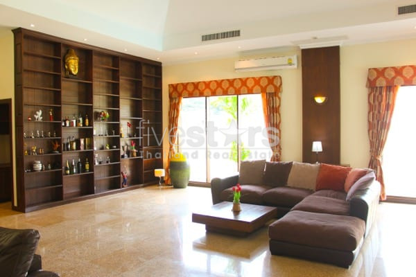 Palm Hills Golf Course : Luxury 4 Bedroom Pool Villa With Maids Quarters, photo 15