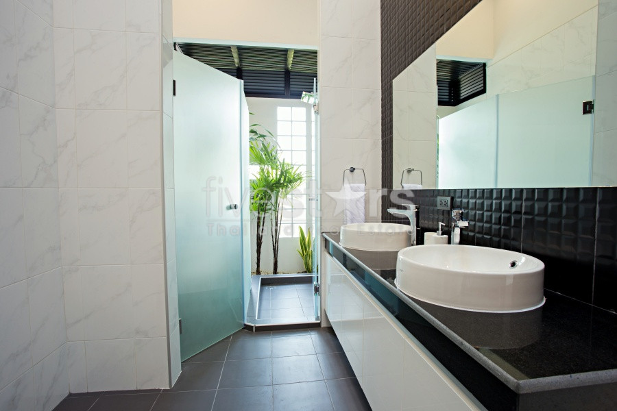 Sanctuary Lakes : 3 Bedroom Luxury Pool Villa in Hua Hin, photo 10