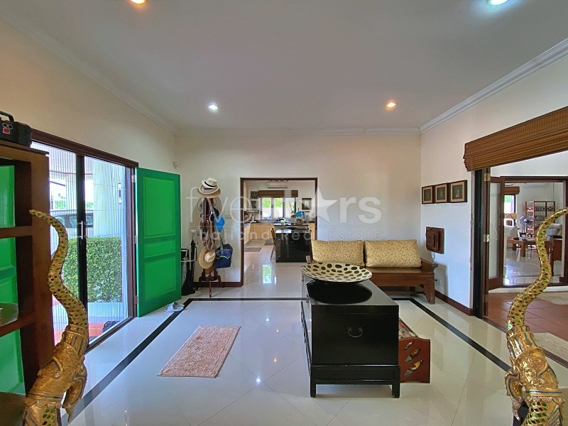 Authentic 4 Bedroom Pool Villa For Sale in Hin Lek Fai Hua Hin, photo 12