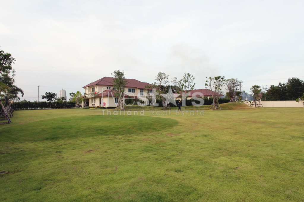 Luxury Two Story Mansion In Cha Am, photo 3