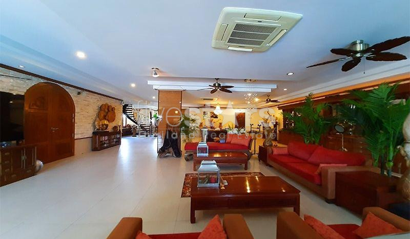 Stunning 11 Bed Mansion in West Hua Hin, photo 10
