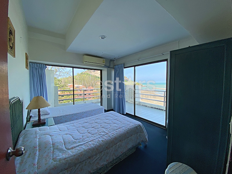 Beachfront Condo for Sale at Blue Wave Condo Hua Hin with Sea View, photo 12