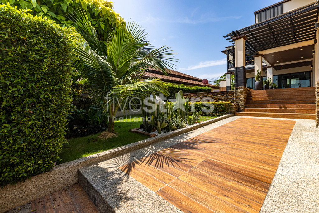 Stunning 5 Bedroom Pool Villa very Close to Central Hua Hin, photo 8