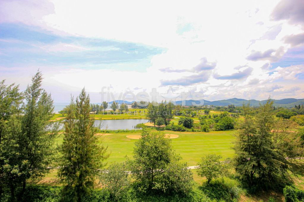 The Sanctuary: 2 Bedroom Condo With Stunning Views, photo 7