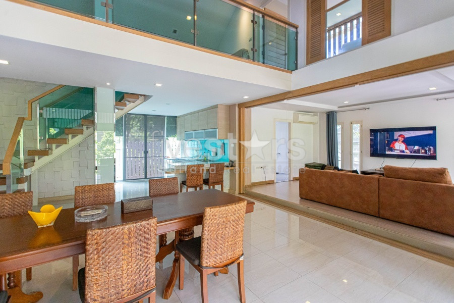Colonial 3 Bed 4 Bath Villa For Sale with Beachfront Access in Private Estate, photo 10
