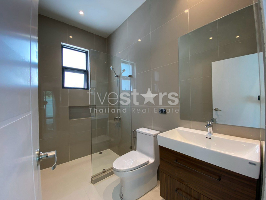 View Till Khao – Modern 3-Bedroom Pool Villa with Rooftop Terrace, photo 14