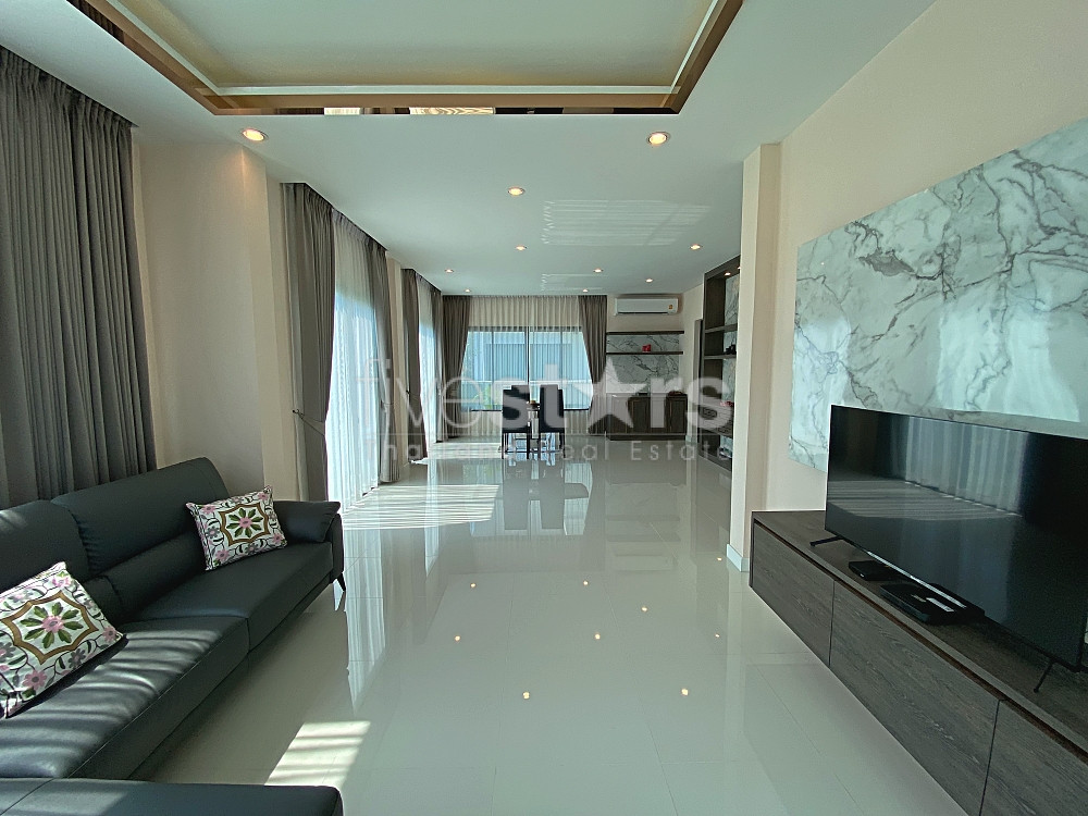 2 Story 3 Bed 3 Bath Villa Near Bluport Mall, photo 12