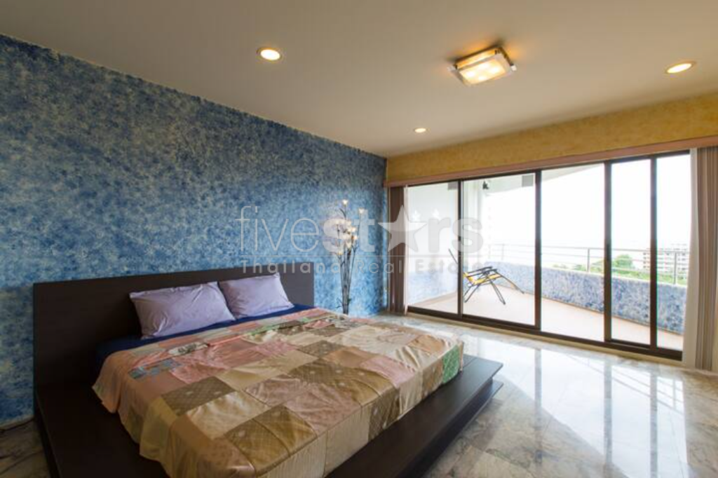 Large 1 Bed Condo with Sea Views to the North of town, photo 8