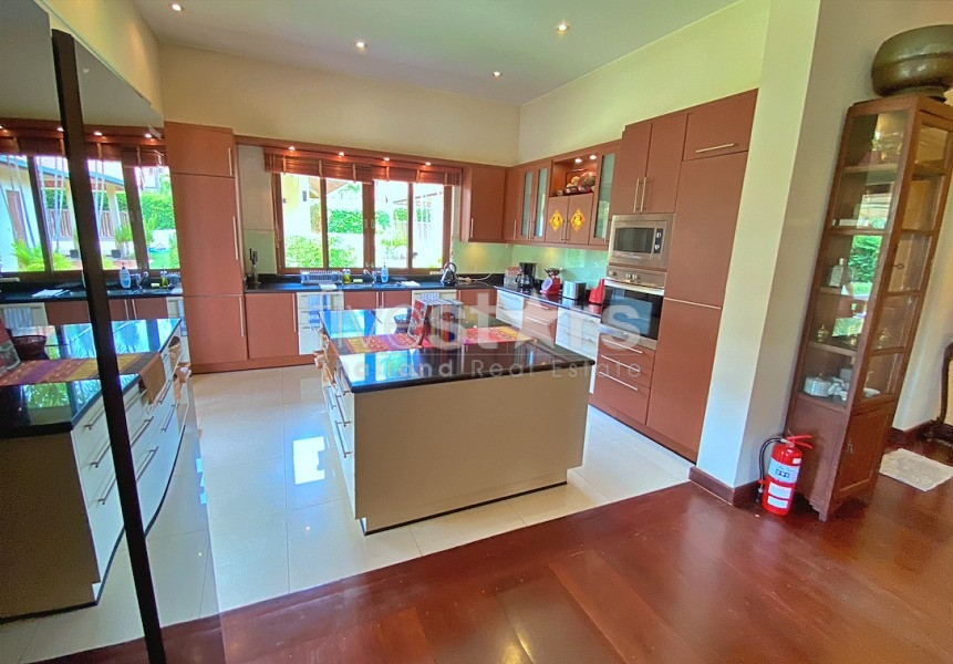 Bali-Style Luxury Pool Villa for Sale in Hua Hin Soi 116, photo 11