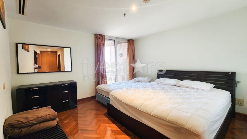 Spacious 2-Bedroom Condo for Sale in Baan Sansaran, Hua Hin – Prime Beachside Living, photo 8