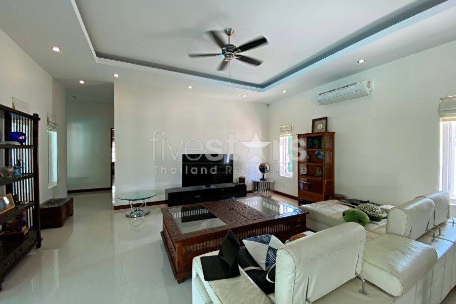 Luxury 4-Bedroom Pool Villa for Sale at Palm Villas Hua Hin, photo 12
