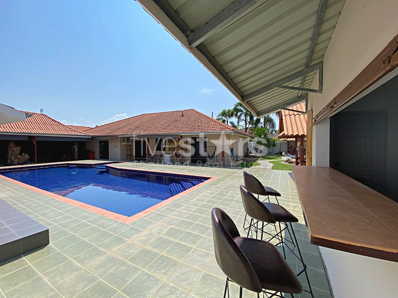 Spacious Pool Villa with Guest House, Pool Bar & Workshop – Fully Renovated on 1,020 SQM Land, photo 2