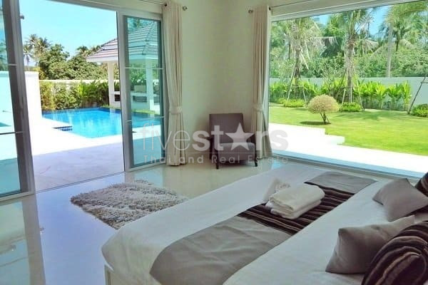 White Beach Villas : Coconut Villa E, photo 8