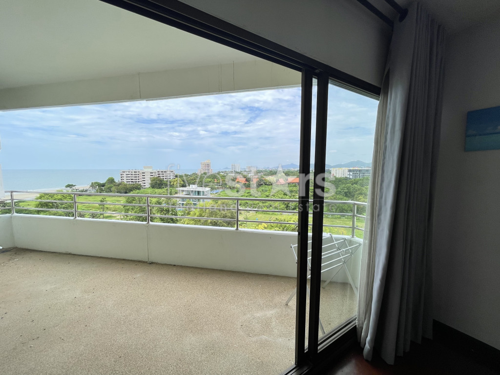 Palm Pavillion: 1 Bedroom Condo with Sea View, photo 3