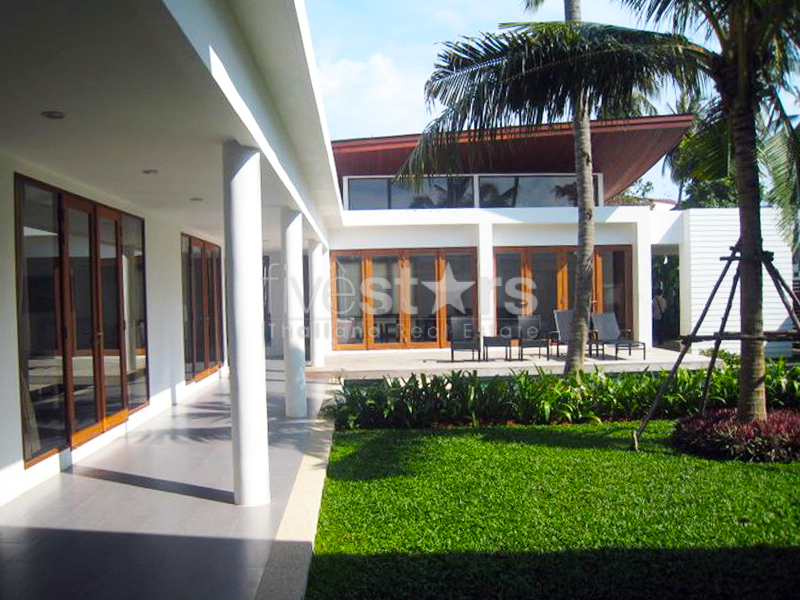 Executive 3 Bed Luxury Pool Villa by the Sea, photo 3