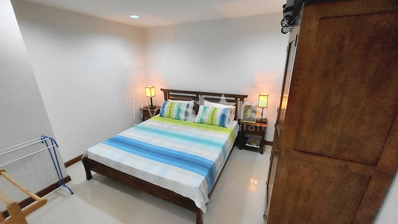 Spacious 2 Bed Sea View Condo For Sale KM Beach Paknampran, photo 14